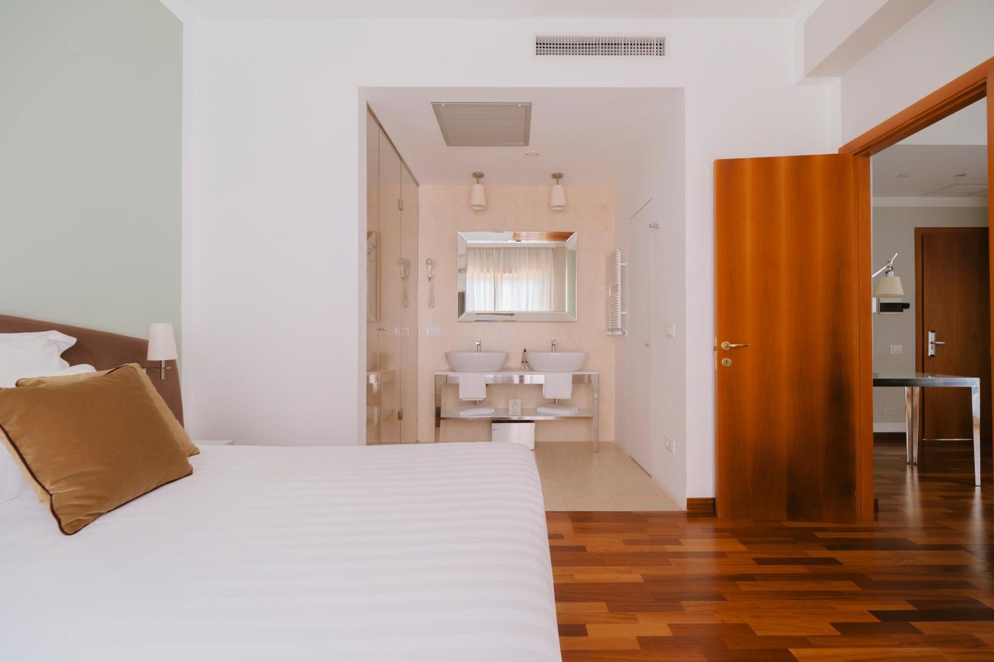 Hotel Miramare Civitanova Marche Esterno foto
