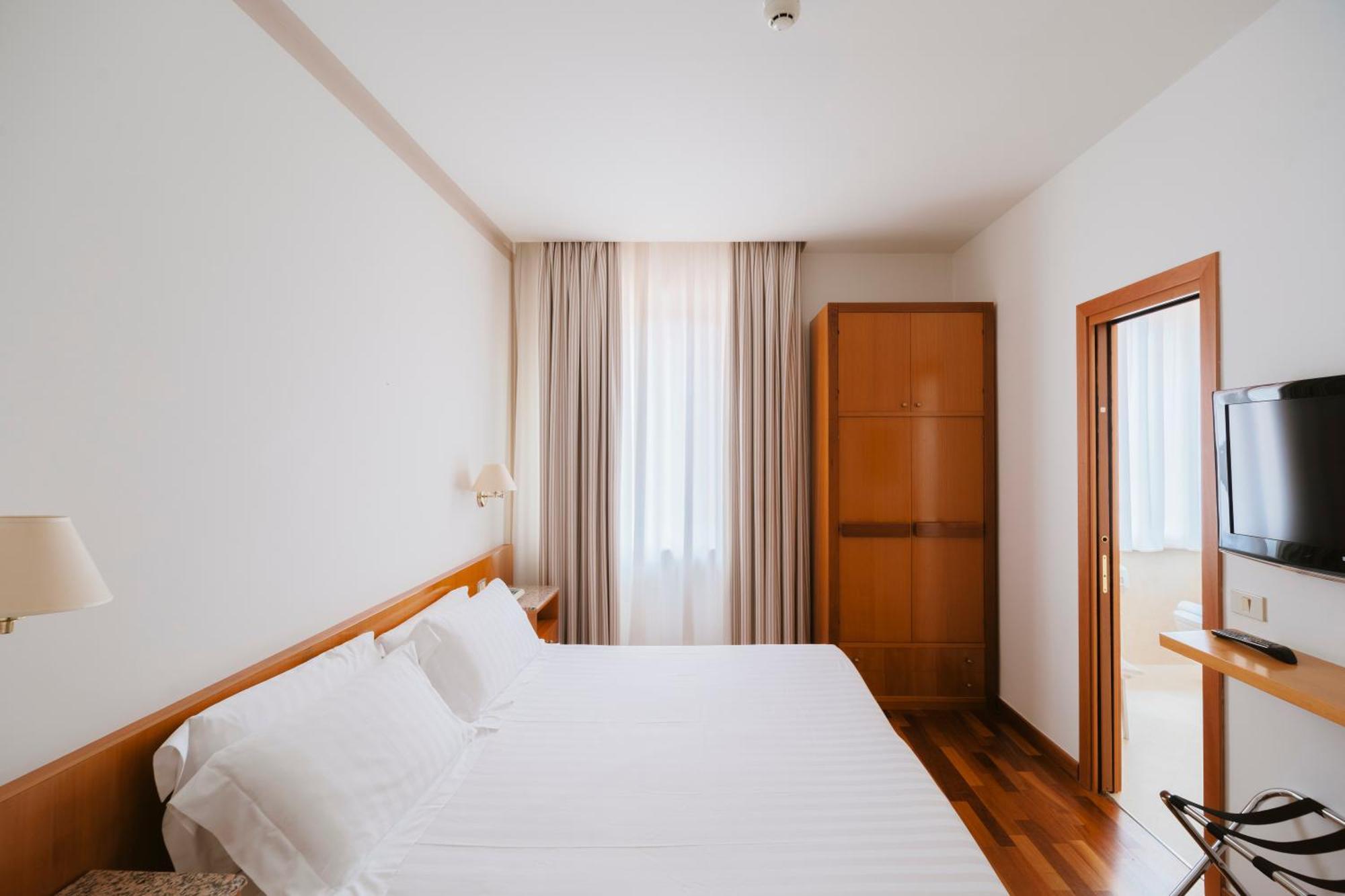 Hotel Miramare Civitanova Marche Esterno foto