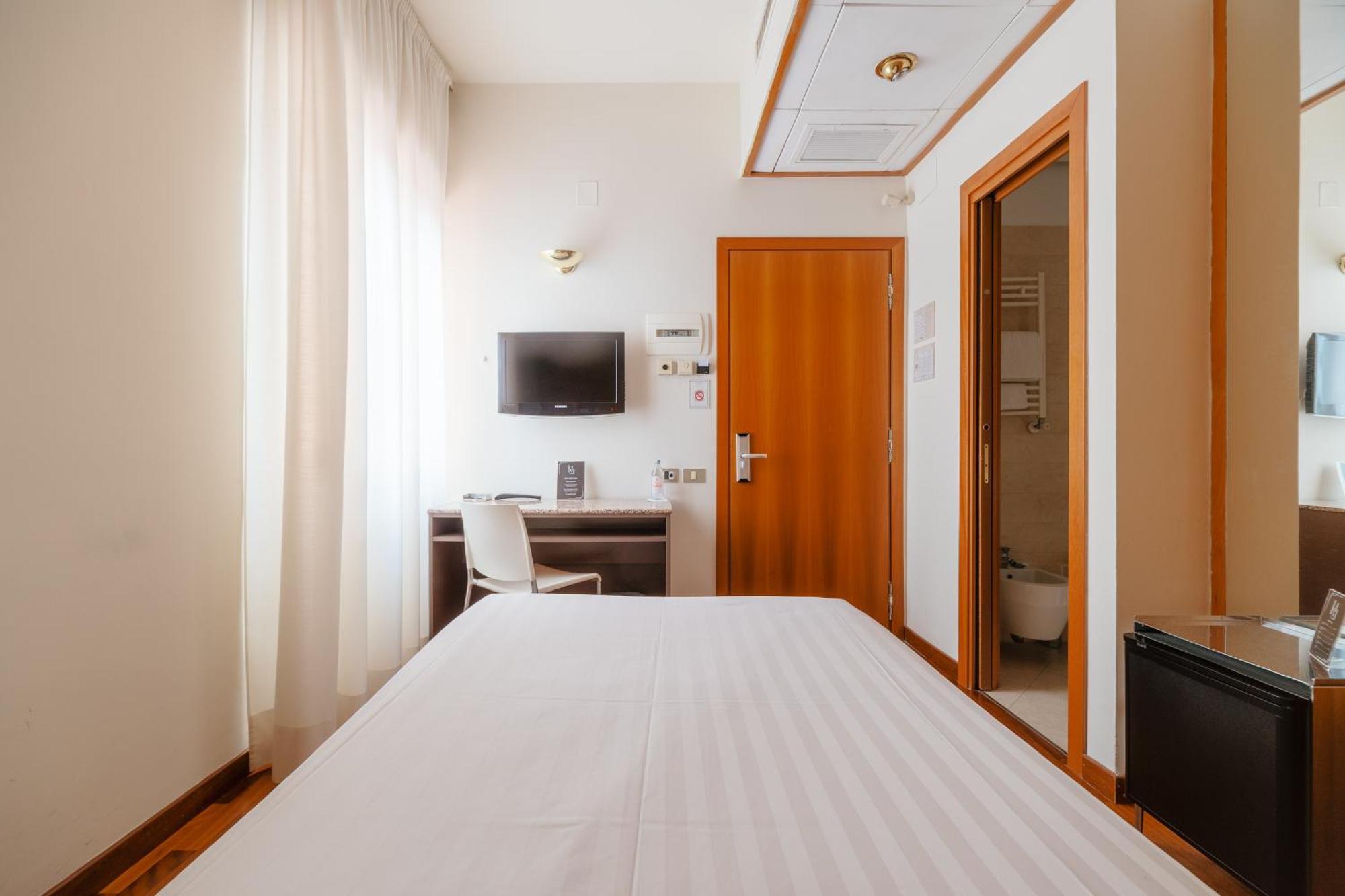 Hotel Miramare Civitanova Marche Esterno foto